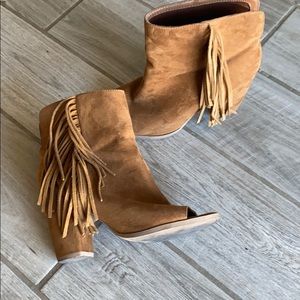 Target fringed open toe booties sz 8.5